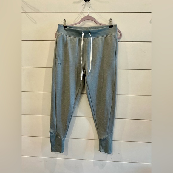 Under Armour Other - Under Armour Men's Heather Gray Joggers